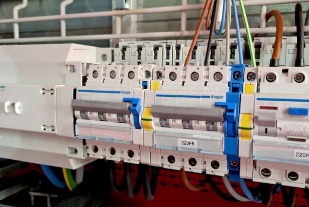 referenz-elektrosicherheit-renergia-perlen-bildergalerie-4.jpg
